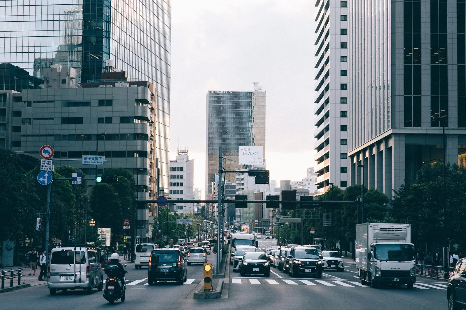 画像：ギャングプログラマMODEL 1600シリーズ